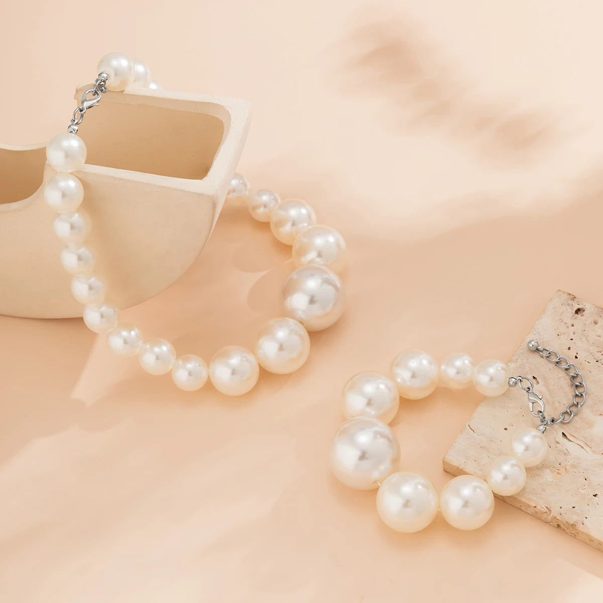 Her Jewelry Sets Type is Necklace/Bracelet