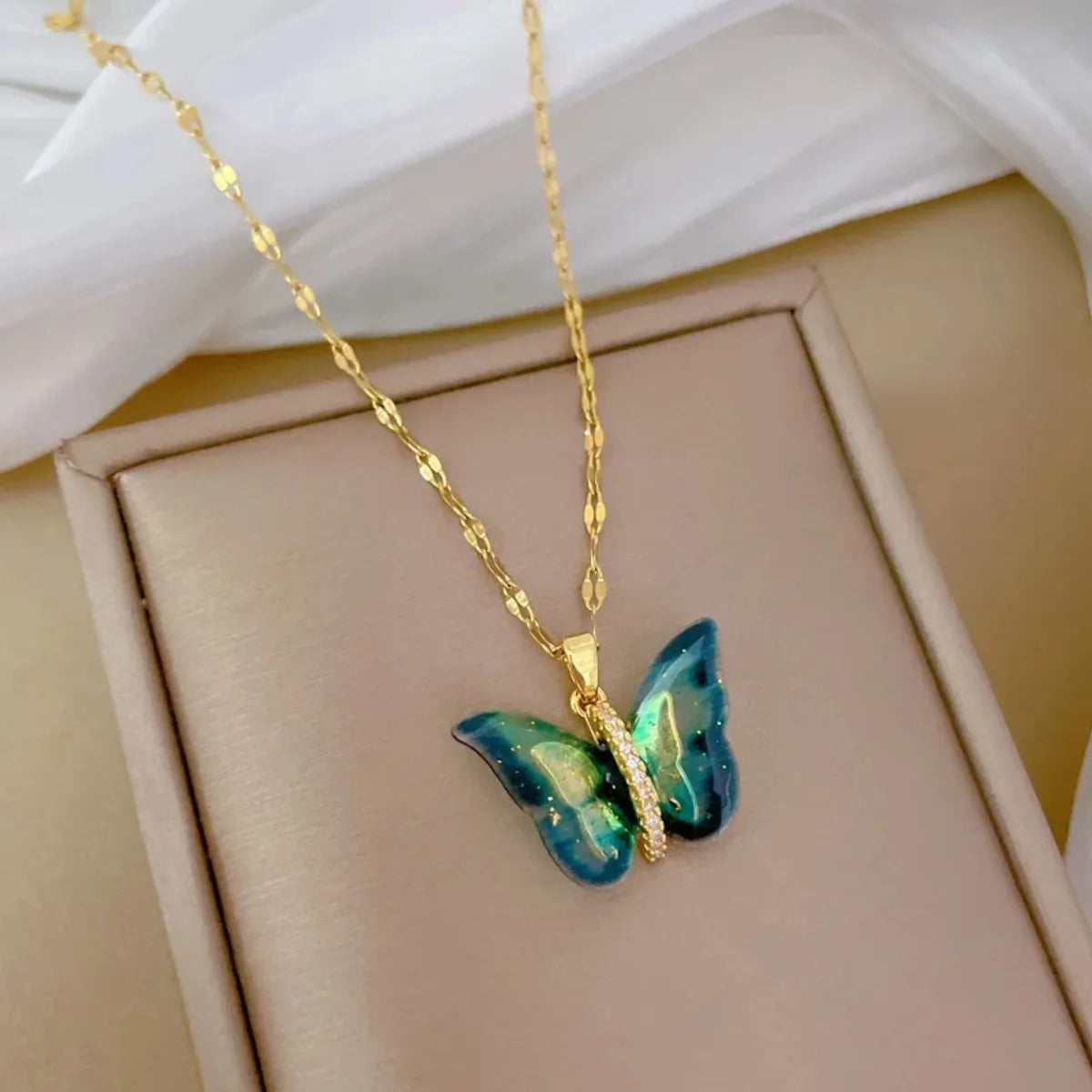 Elegant butterfly pendant necklace