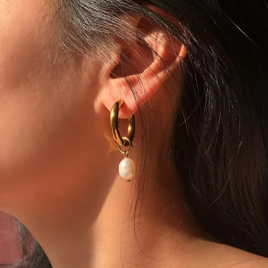 Product name: Joudia Huggie Earrings  
