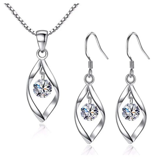 Product title is 3 Pieces Women's Necklace Earrings Set   