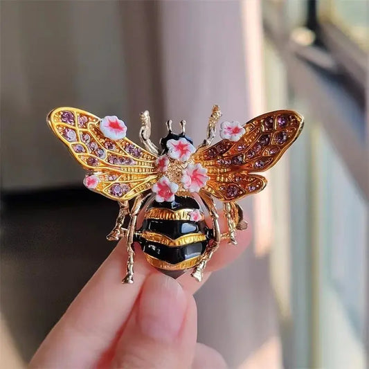 Items name Bee Brooch