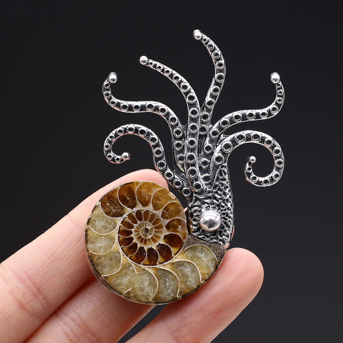 Shell Brooches - Bijoux Art